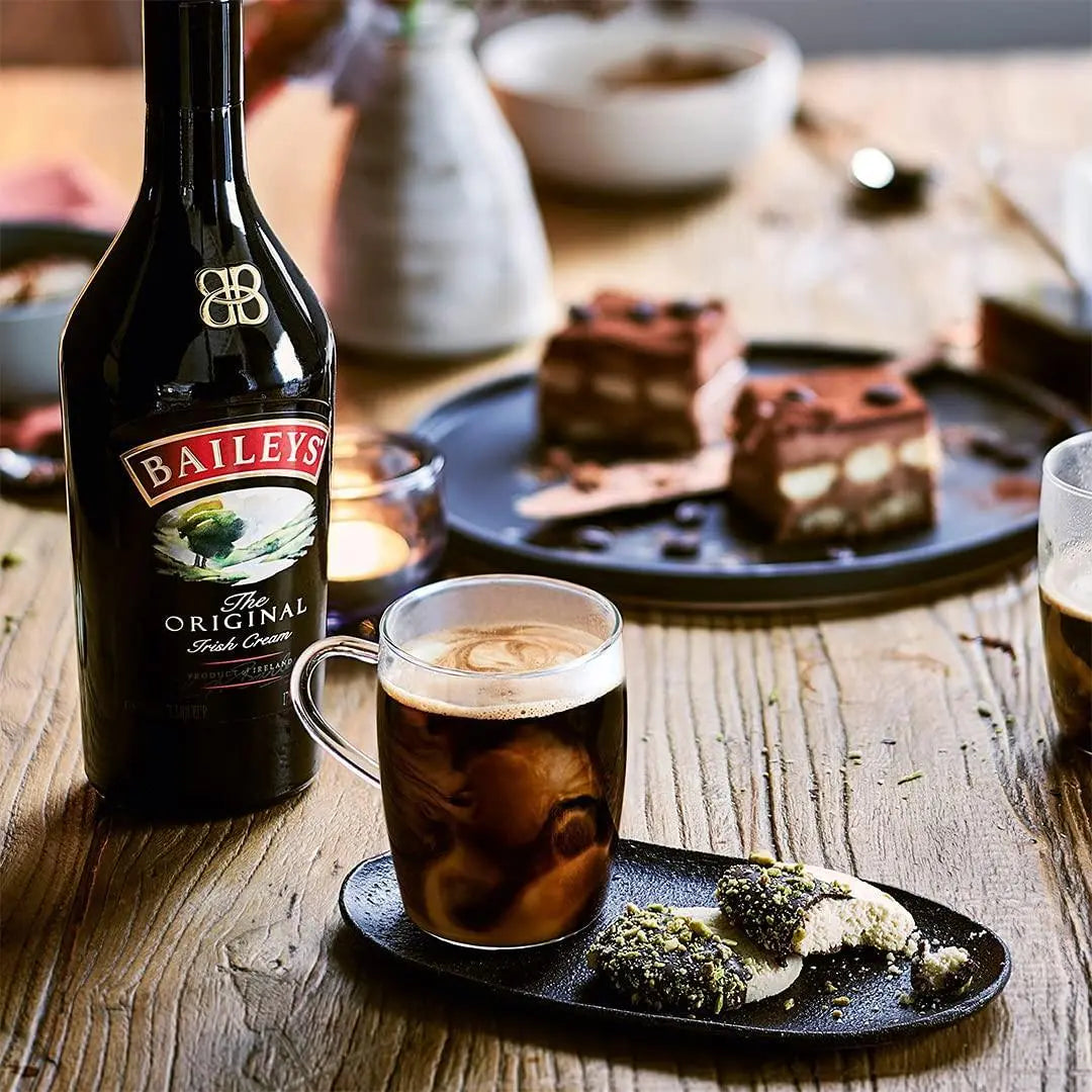 Baileys Original Irish Cream Liqueur & Mug Gift Pack 700ml - Booze House