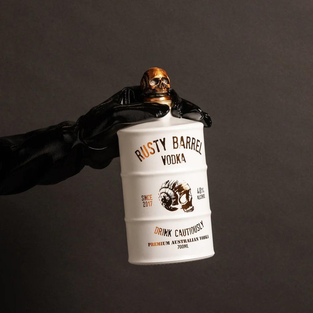 Rusty Barrel Vodka ﻿﻿J﻿erry Can Limited Edition Gift Pack (White) 700ml - Booze House